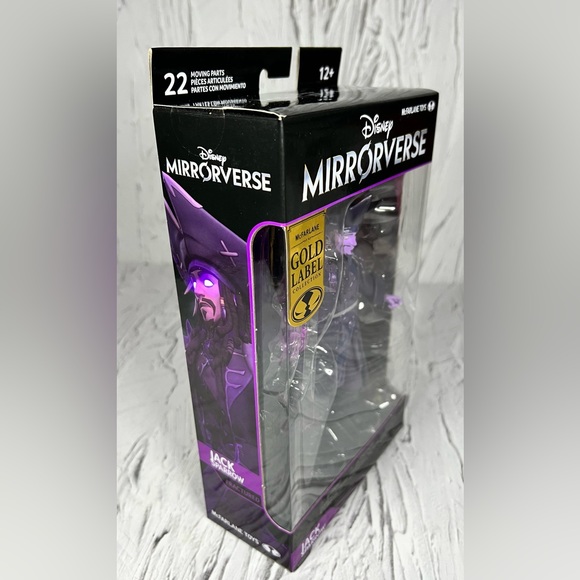 Todd McFarlane Toys - Disney Mirrorverse - Jack Sparrow - Gold Label - 7 Inch - Picture 2 of 7